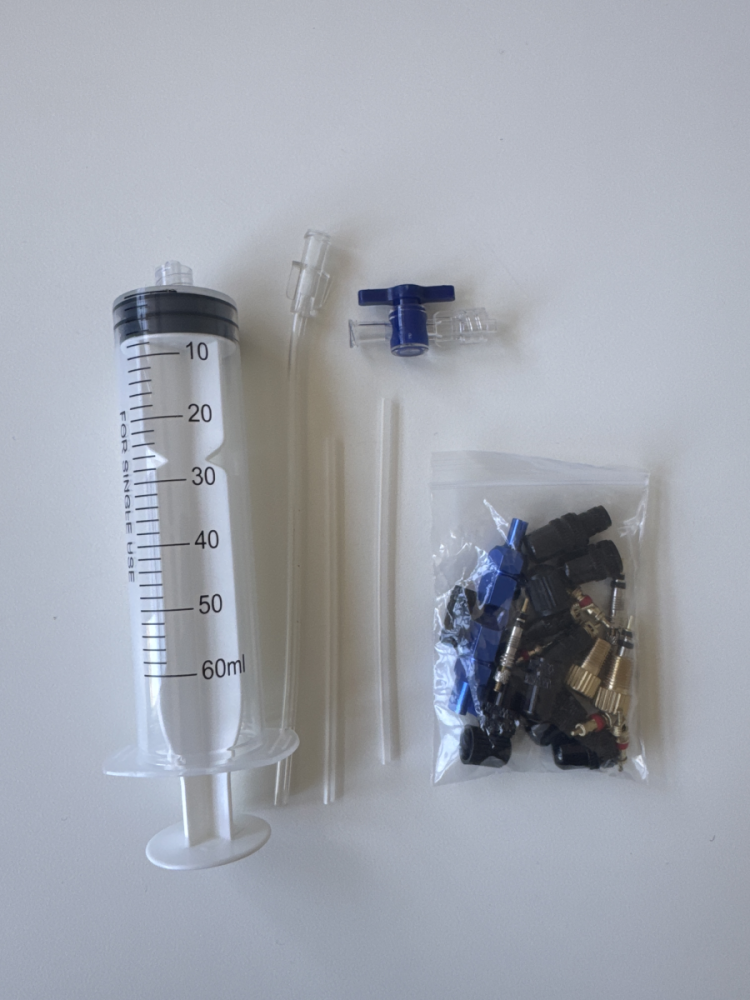 Tubeless Refill Kit / Road MTB Spritze/Ventil- /kappen/-Adapterset/Absperrhahn